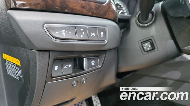Genesis EQ900 2016 — photo 13