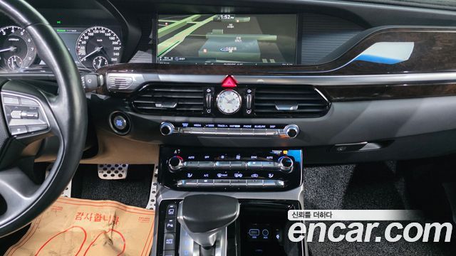 Genesis EQ900 2016 — photo 15
