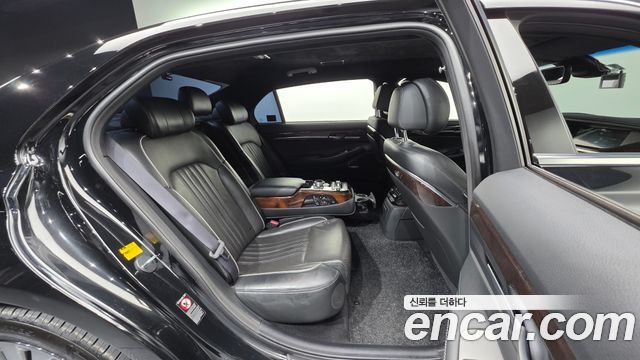 Genesis EQ900 2016 — photo 19