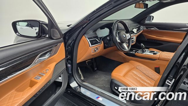 BMW 7-Series 2022 — photo 11