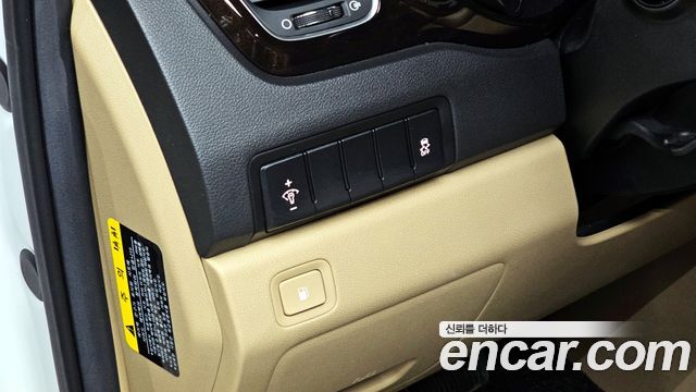 Kia Canival 2019 — photo 14