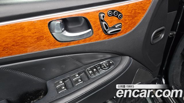 Hyundai Equus 2012 — photo 16