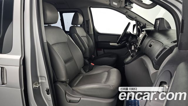 Hyundai Starex 2015 — photo 10