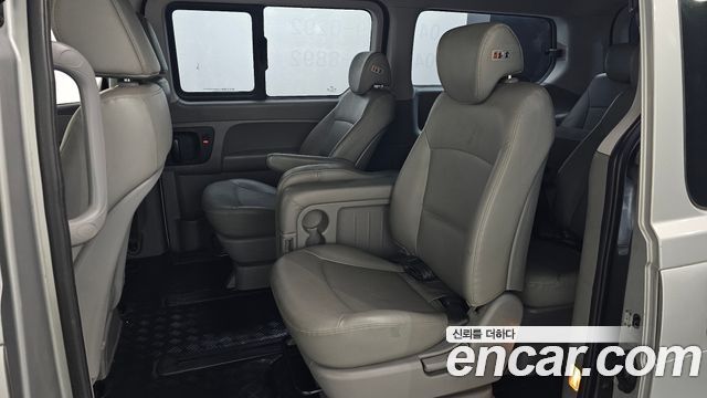 Hyundai Starex 2015 — photo 12