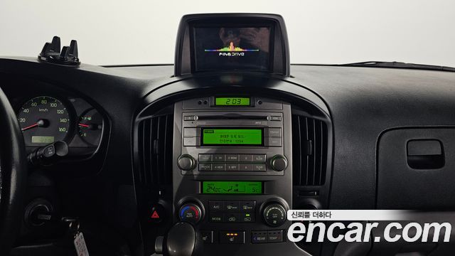 Hyundai Starex 2015 — photo 14