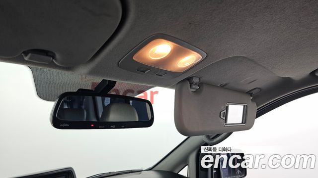 Hyundai Starex 2015 — photo 16