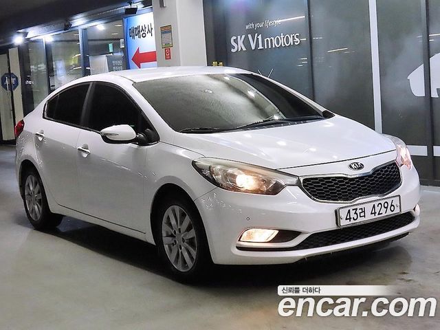 Kia K3 2015 — photo 1