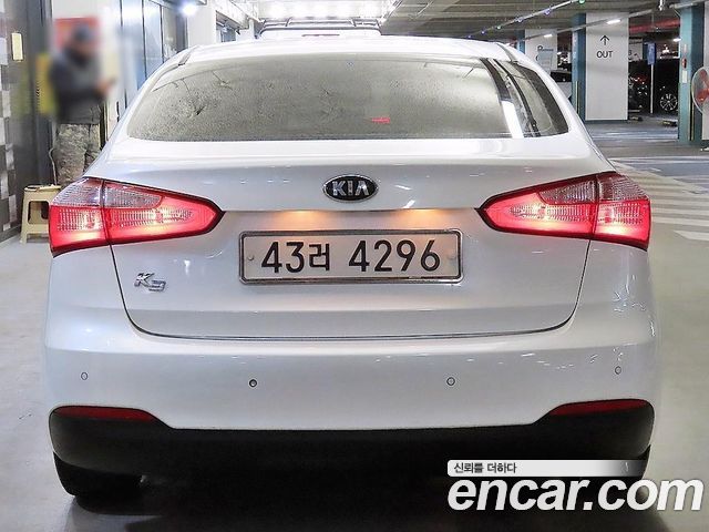 Kia K3 2015 — photo 5