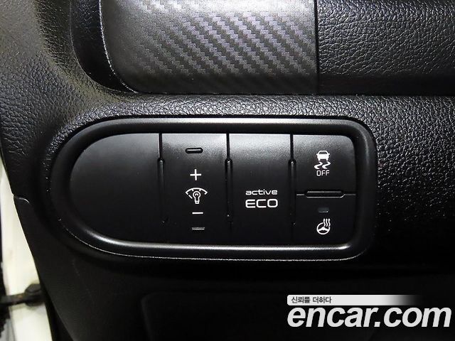 Kia K3 2015 — photo 16