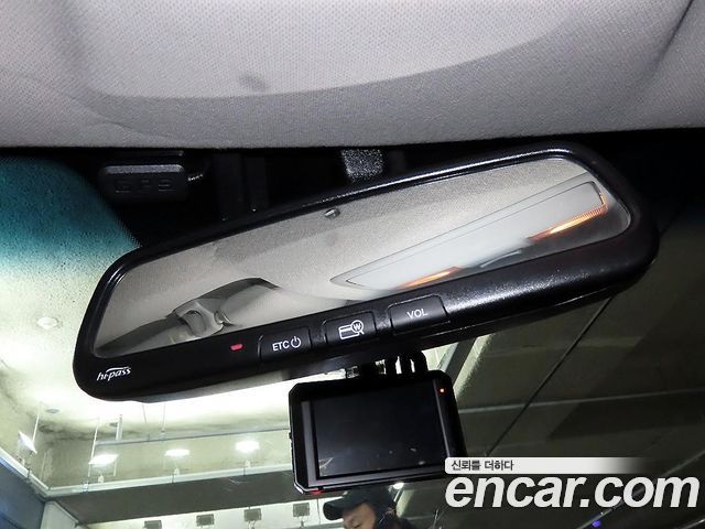Kia K3 2015 — photo 17