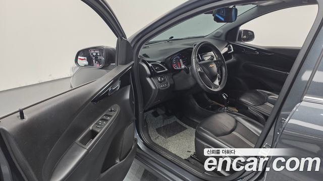 Chevrolet Korea Spark 2021 — photo 11