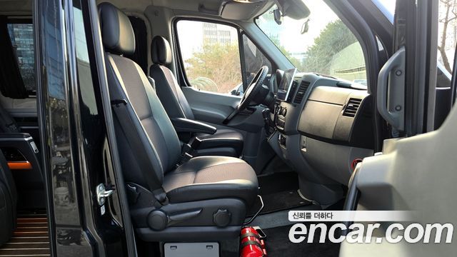 Mercedes-Benz Sprinter 2017 — photo 10
