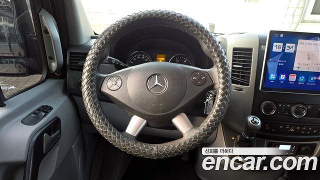 Mercedes-Benz Sprinter 2017 — photo 13
