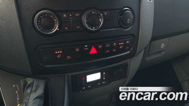 Mercedes-Benz Sprinter 2017 — photo 16