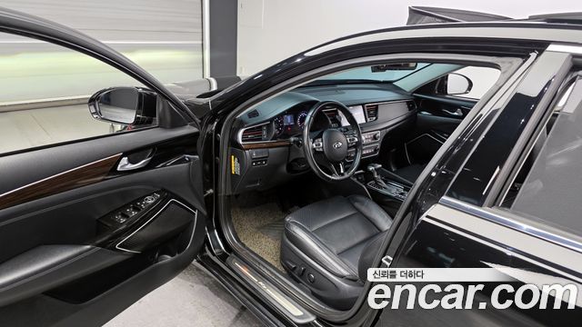 Kia K7 2019 — photo 10