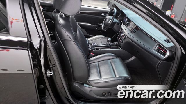 Kia K7 2019 — photo 12