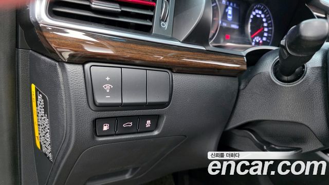 Kia K7 2019 — photo 14