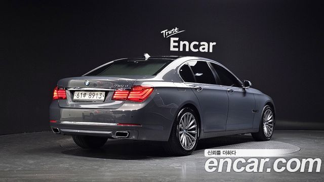 BMW 7-Series 2015 — photo 6
