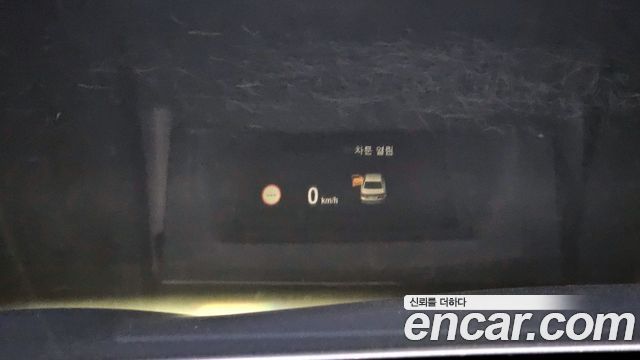 BMW 7-Series 2015 — photo 17