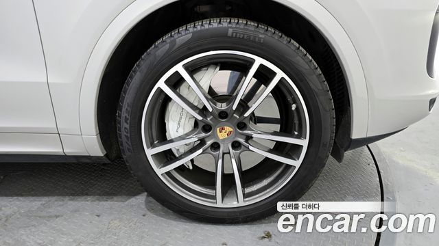 Porsche Cayenne 2022 — photo 5