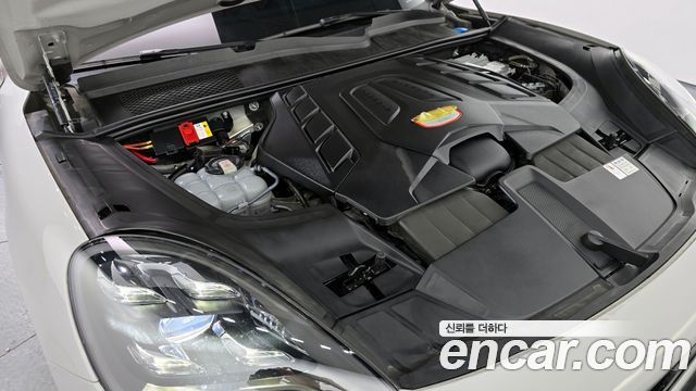 Porsche Cayenne 2022 — photo 6