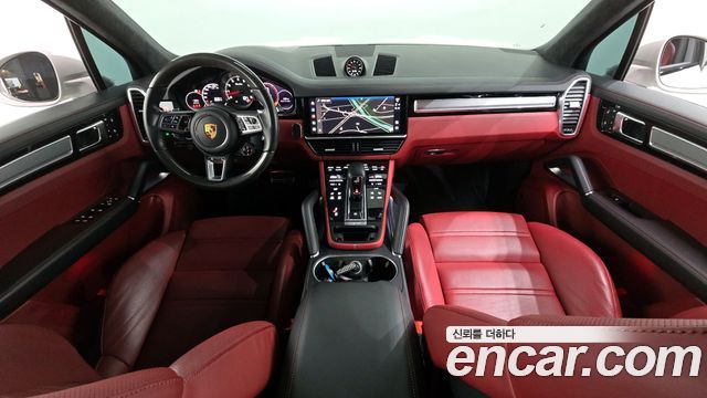 Porsche Cayenne 2022 — photo 7
