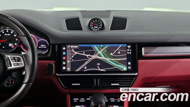 Porsche Cayenne 2022 — photo 14