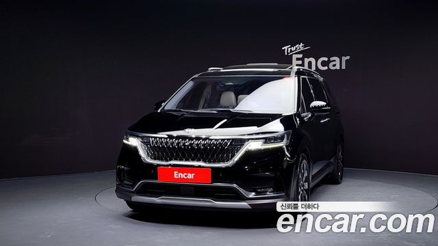 Kia Canival 2021 — photo 3