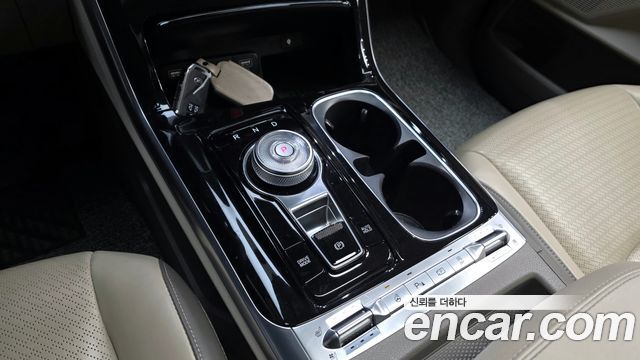 Kia Canival 2021 — photo 9