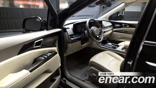 Kia Canival 2021 — photo 10