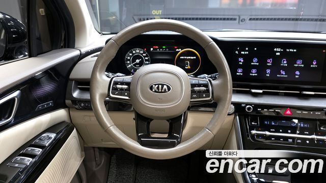 Kia Canival 2021 — photo 13