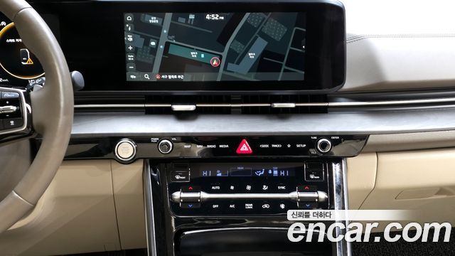 Kia Canival 2021 — photo 14
