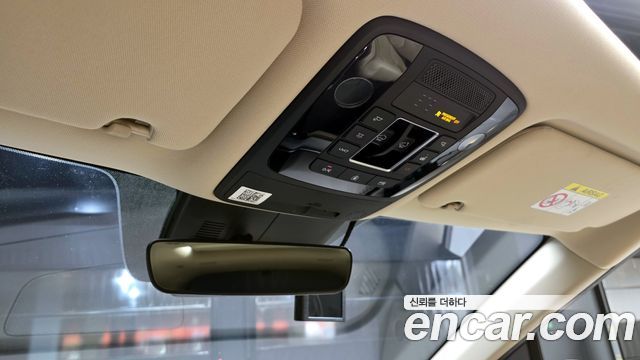 Kia Canival 2021 — photo 18