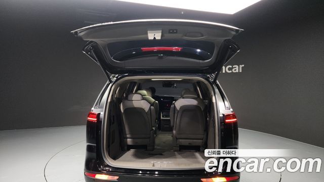 Kia Canival 2021 — photo 20