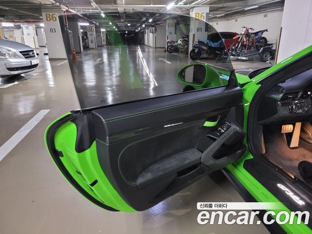 Porsche 911 2019 — photo 10
