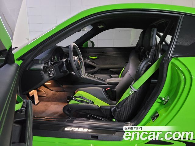 Porsche 911 2019 — photo 11