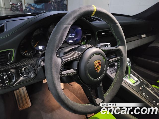 Porsche 911 2019 — photo 13