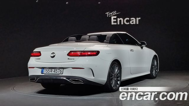Mercedes-Benz E-Class 2021 — photo 2