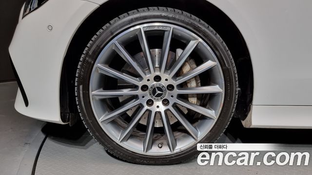 Mercedes-Benz E-Class 2021 — photo 5