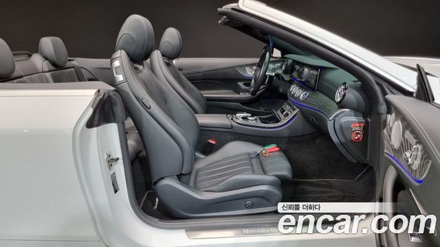 Mercedes-Benz E-Class 2021 — photo 10