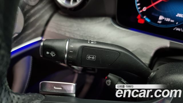 Mercedes-Benz E-Class 2021 — photo 17