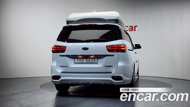 Kia Canival 2019 — photo 4