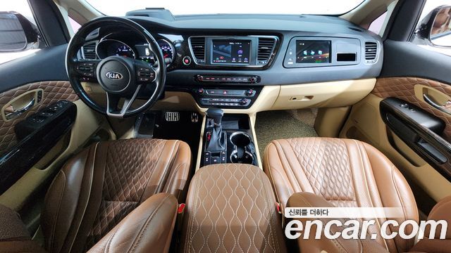Kia Canival 2019 — photo 7