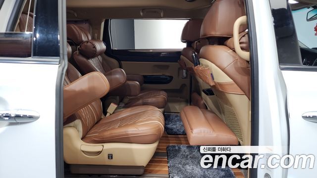 Kia Canival 2019 — photo 12