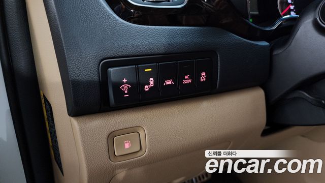 Kia Canival 2019 — photo 14