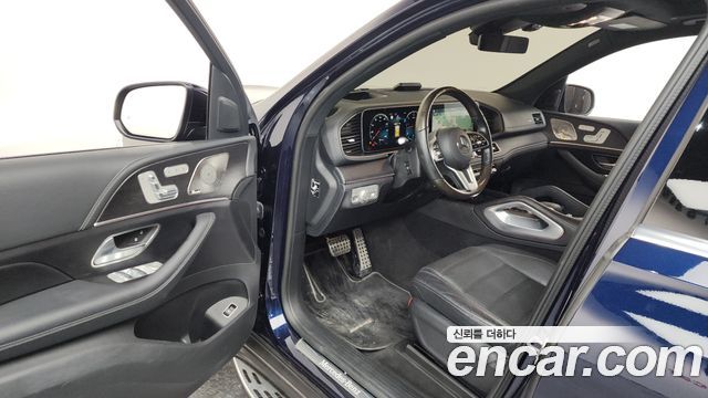 Mercedes-Benz GLS-Class 2022 — photo 10