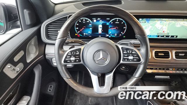 Mercedes-Benz GLS-Class 2022 — photo 13