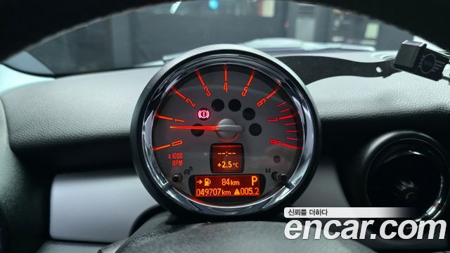 Mini Cooper 2010 — photo 8