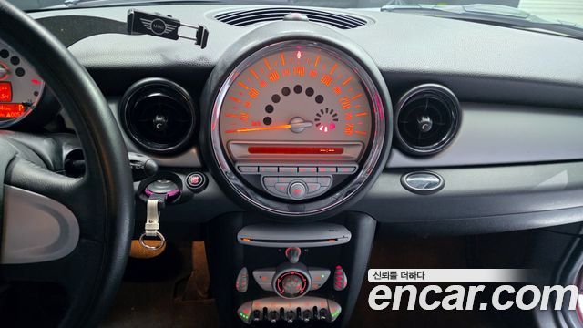 Mini Cooper 2010 — photo 14