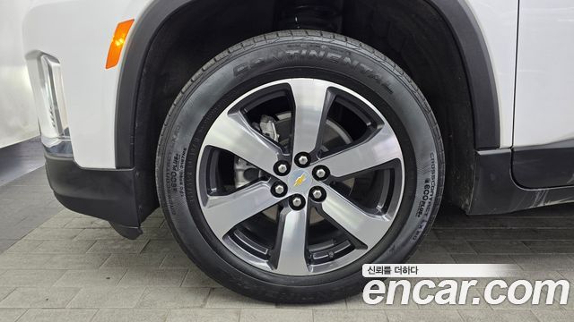 Chevrolet Korea Traverse 2023 — photo 5